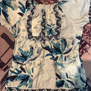 Women's medium koi scrub top